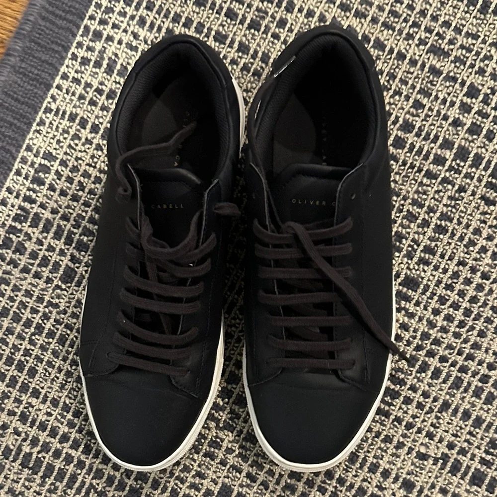 Oliver Cabell Black Low-Top Sneakers with White Sole - Picture 2 of 6